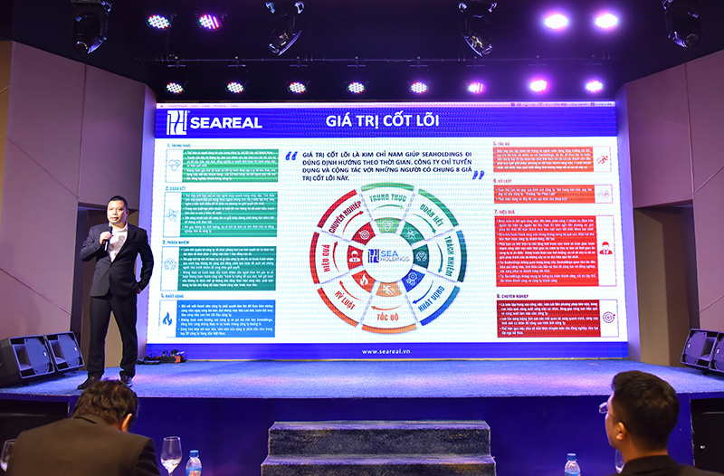 Ông Trần Hiền Phương – Chủ tịch HĐQT Công ty Cổ phần Bất động sản Seaholdings tâm huyết truyền đạt kiến thức và kinh nghiệm