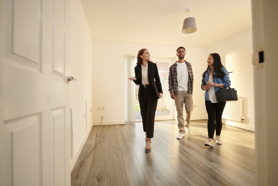 Những câu hỏi phổ biến nhất mà người mua hỏi nhà môi giới bất động sản 1 gettyimages 1326353117