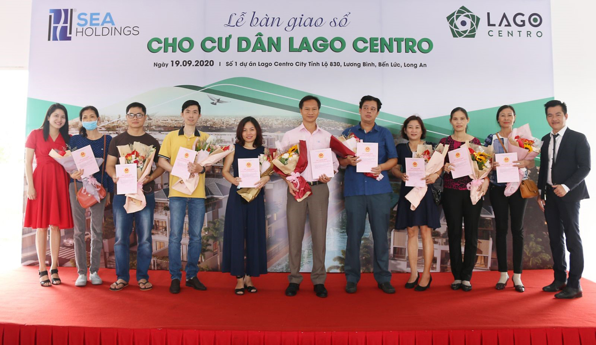 Pháp lý chuẩn chỉnh - Hướng đi an toàn của chủ đầu tư bất động sản 2 seaholdings trao so do 1 SLLK