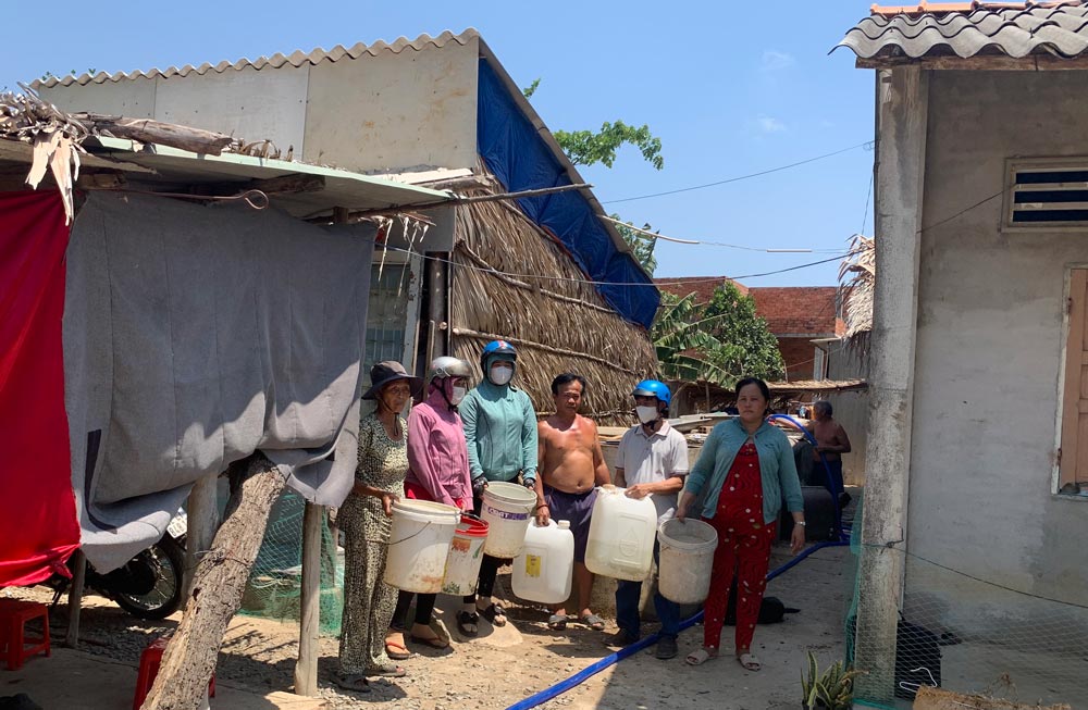 SEAHOLDINGS “GIỌT NƯỚC NGHĨA TÌNH” ĐỒNG HÀNH CÙNG BÀ CON HUYỆN CẦN ĐƯỚC - LONG AN 8 Seaholdings giot nuoc nghia tinh 2