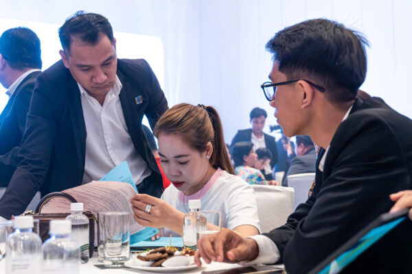 SỰ KIỆN RA MẮT TÒA THÁP ELEVA – DESTINO CENTRO: "THỊNH VƯỢNG GIỮA TÂM ĐIỂM TOD TÂY SÀI GÒN" CHÍNH THỨC TẠO NÊN CƠN ĐỊA CHẤN TẠI KHU TÂY 45 z7889605670475 f9befccd17e827c9d7093b26400e1af0